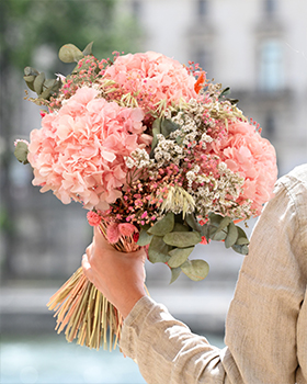 Dried flower bouquets