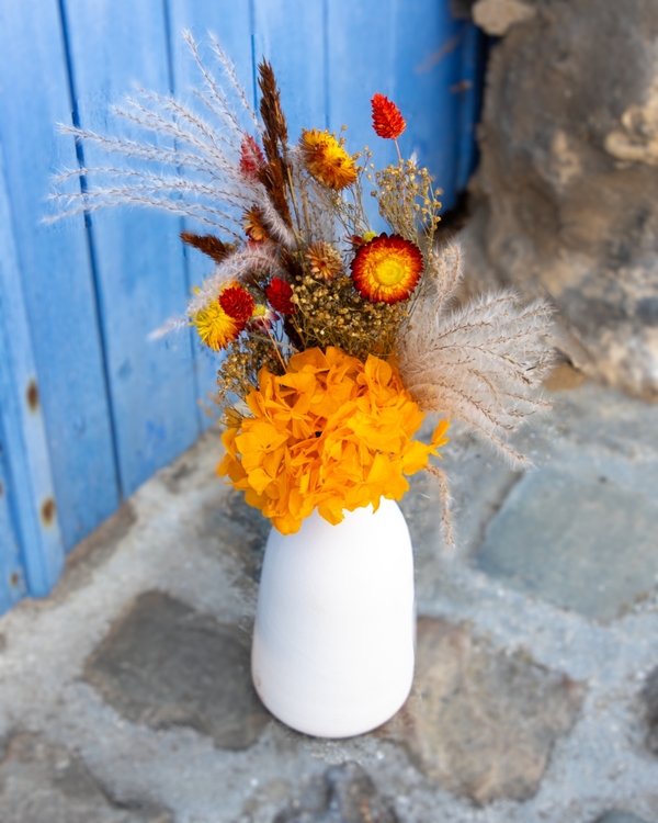 Sol Naranja Orange Dried Flower Bouquet with Vase Aquarelle