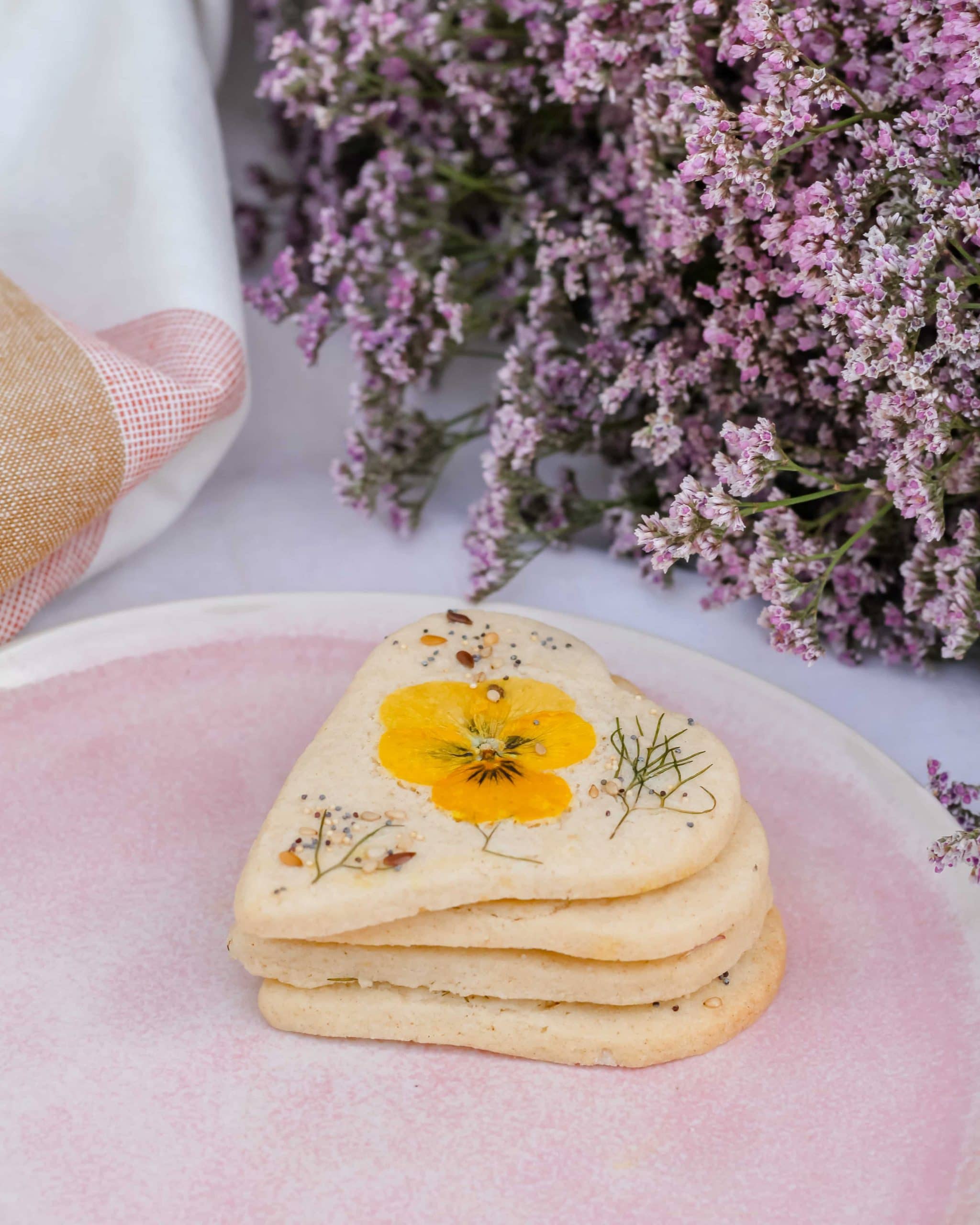 Biscuits sablés aux fleurs séchées Rosa Cadaqués Biscuits fleurs séchées