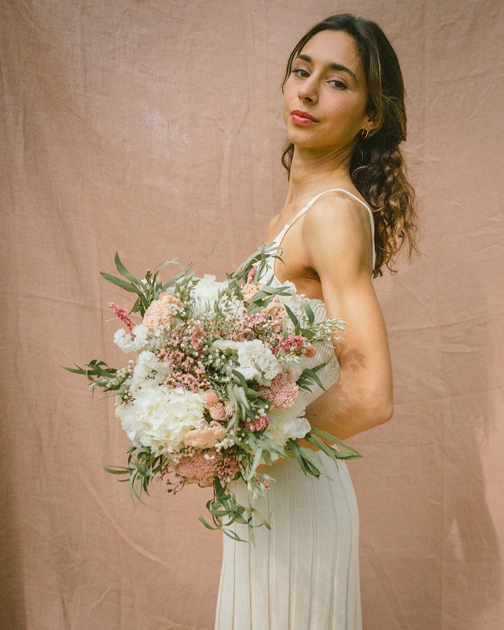 Bouquet de mariée fleurs séchées rose Bouquet de mariée fleurs séchées rose