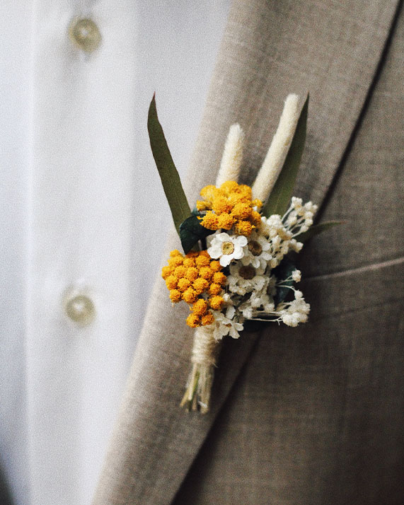 Boutonnière fleurs séchées Olympe Mariage