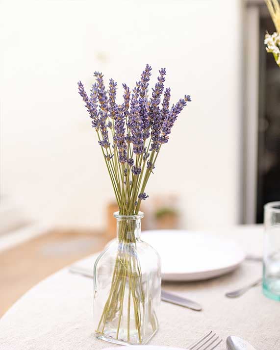 Centre-de-table-fleurs-séchées-Gala mariage
