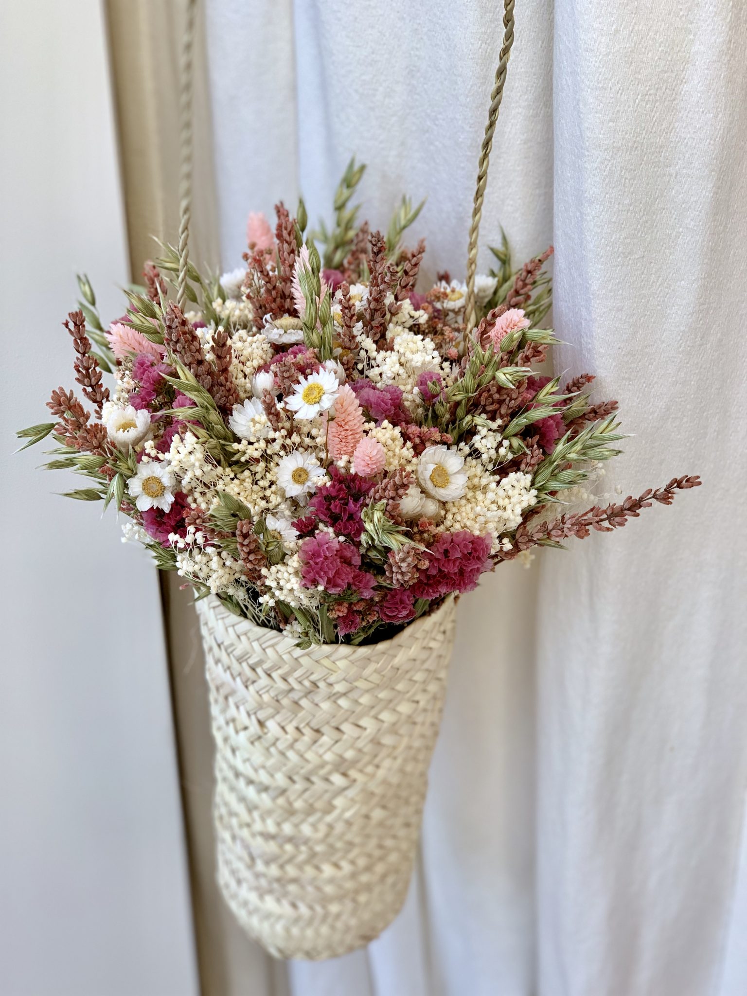 Rosa Cadaqués Fleurs séchées Panier Bouquet Canyelles