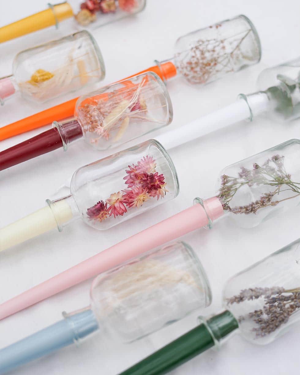 bougeoirs fleuris colorés copie Bougies fleurs séchées