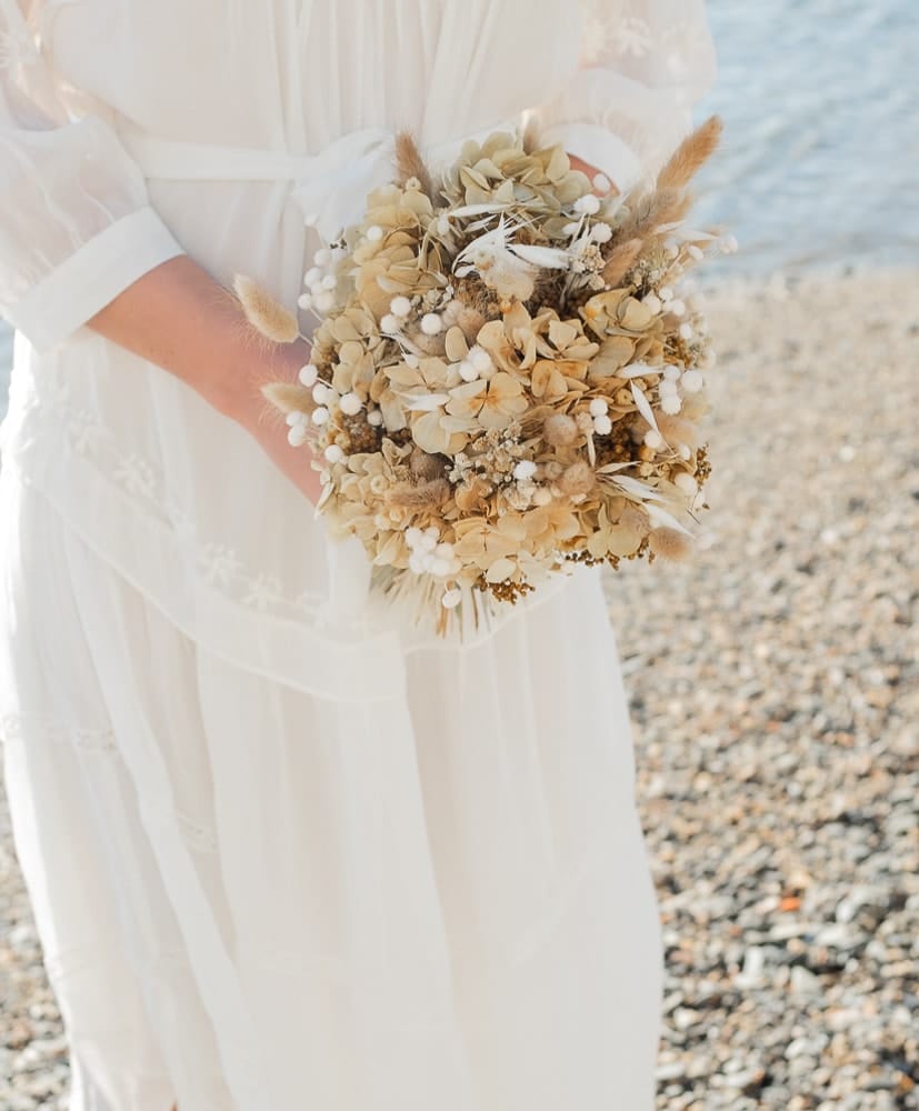 bouquet de mariée en fleurs séchées by rosa Cadaques